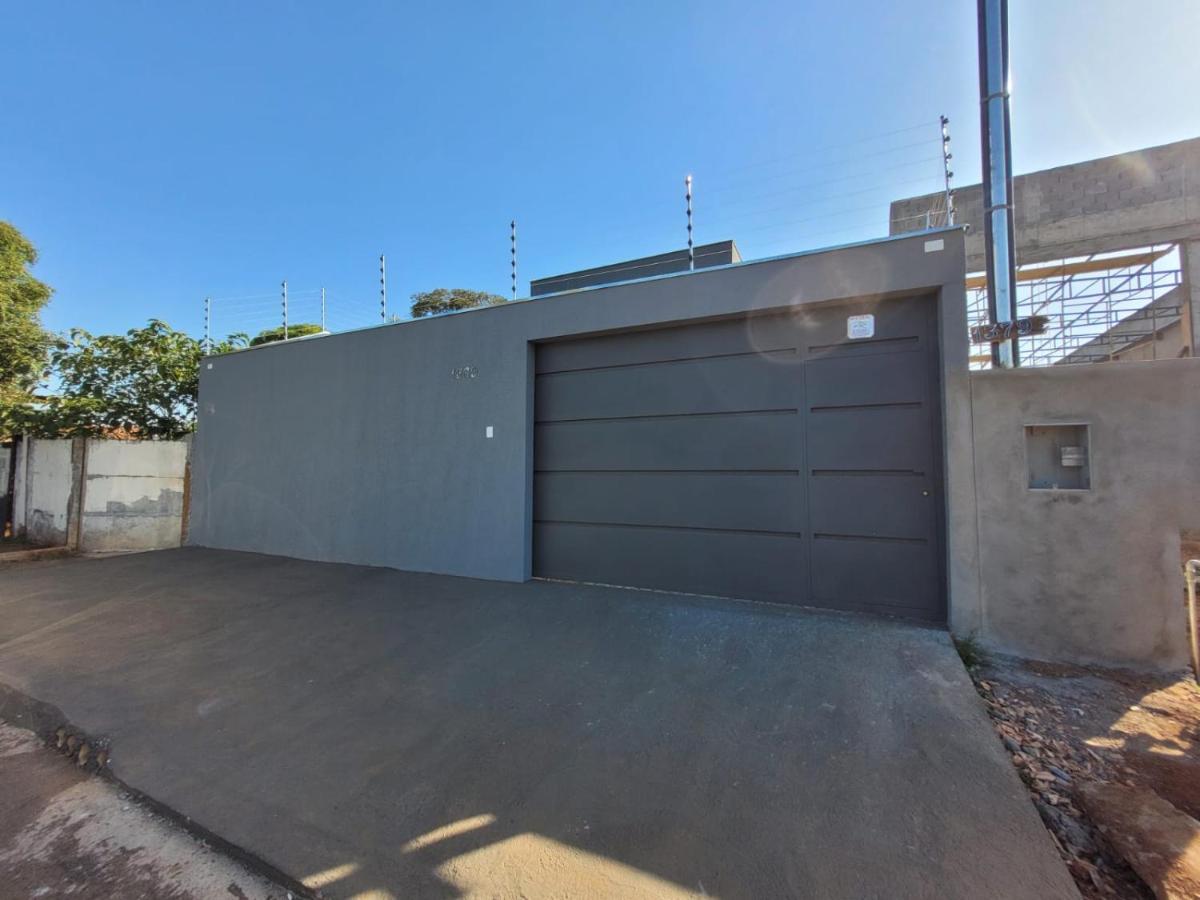 Apartamento Confortavel Para Ate 6 Pessoas, Sao 10 Unidades, Excelente Custo Beneficio Uberaba Luaran gambar
